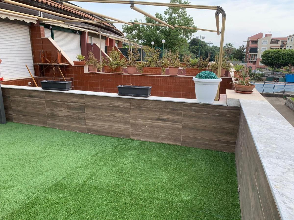 Aparthotel Le Rocce Nere Giardini-Naxos Zewnętrze zdjęcie